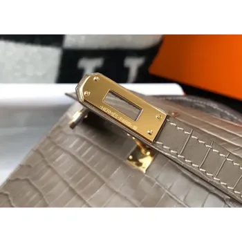 Kelly Pochette Taška v Taupe Embosované Krokodýlí Kůži