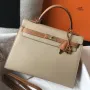 Hermes Bi color Kelly 32cm Epsom taška Tourterelle/Gold GHW