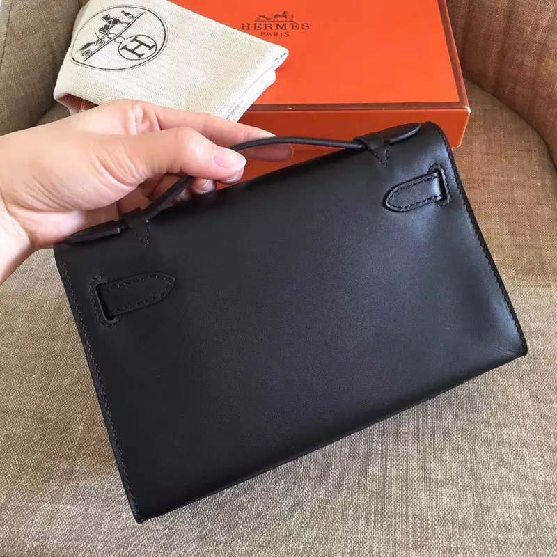 Hermès Černá Kelly Pochette Swift Ručně vyráběná taška