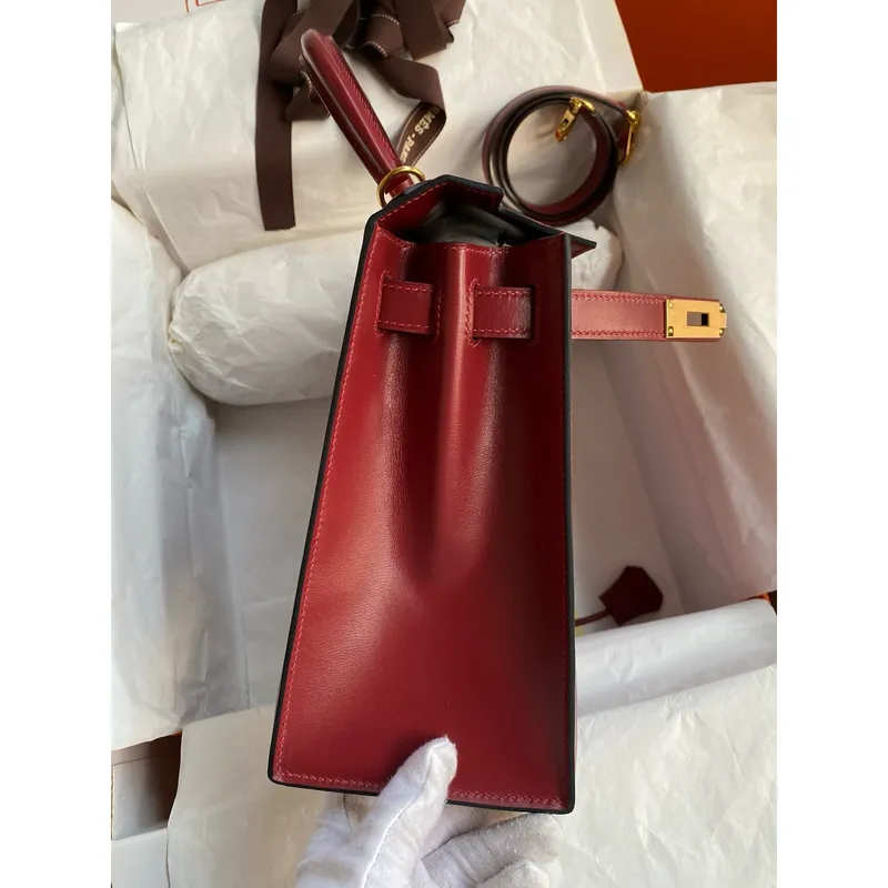 Kelly Sellier 28 Ručně vyráběná taška v Bordeaux box telecí kůže