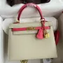 Hermes HSS Kelly Sellier 25 Taška v Craie a Rose Lipstick Epsom telecí kůže
