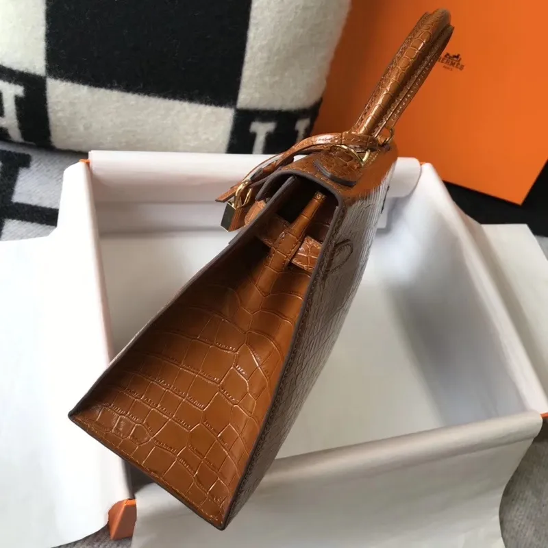 Kelly 25 cm Taška v Hnědém Embosovaném Krokodýlím Kůži