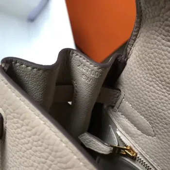 Kelly 28cm Retourne Taška v kůži Argile Clemence