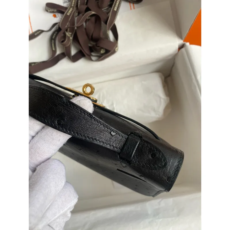 Kelly Pochette Ručně Vyrobená Taška v Černé Kůže Pštrosa