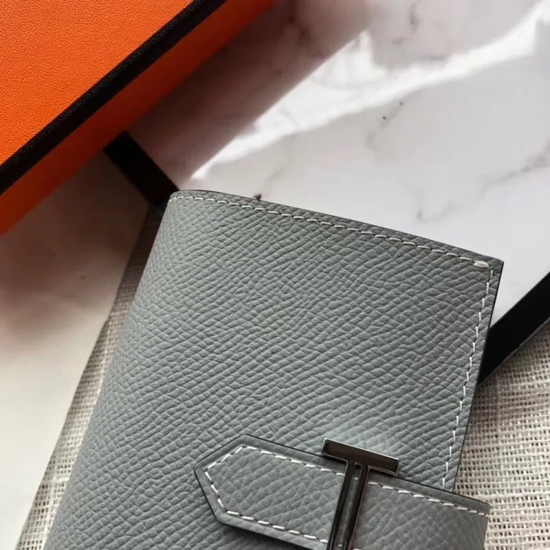 Hermes Bearn Mini Peněženka v modré kůži Epsom