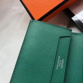 Hermes Bearn Mini Peněženka v barvě Vert Vertigo z Epsom kůže