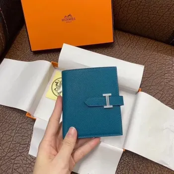 Hermes Bearn Kompaktní Peněženka v Modré Izmir Epsom Kůži