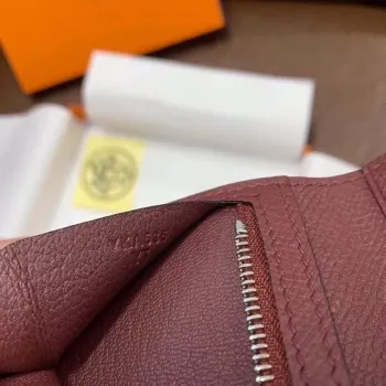 Hermes Bearn Kompaktní Peněženka v Bordeaux Epsom Kůži