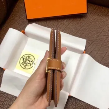 Hermes Bearn Kompaktní Peněženka v Zlaté Epsom Kůži