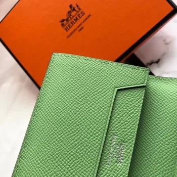 Hermes Bearn Mini Peněženka v barvě Vert Criquet z Epsom kůže