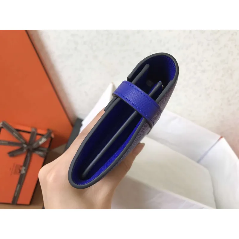 Kelly Classic Dlouhá Peněženka v Modré Elektrické Epsom Kůži