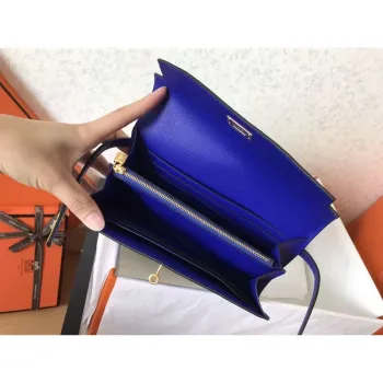 Kelly Classic Dlouhá Peněženka v Modré Elektrické Epsom Kůži