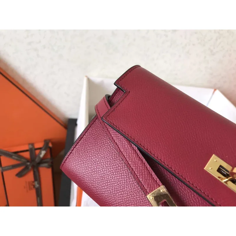 Kelly Classic Dlouhá Peněženka v Rubínové Epsom Kůži