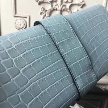 Kabelka Hermes Medor v kůži krokodýla v barvě Ciel