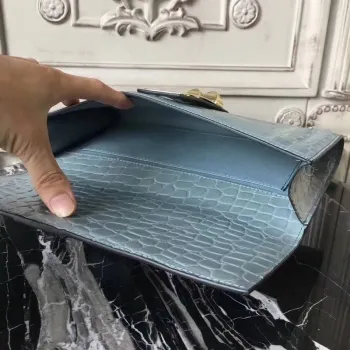 Kabelka Hermes Medor v kůži krokodýla v barvě Ciel