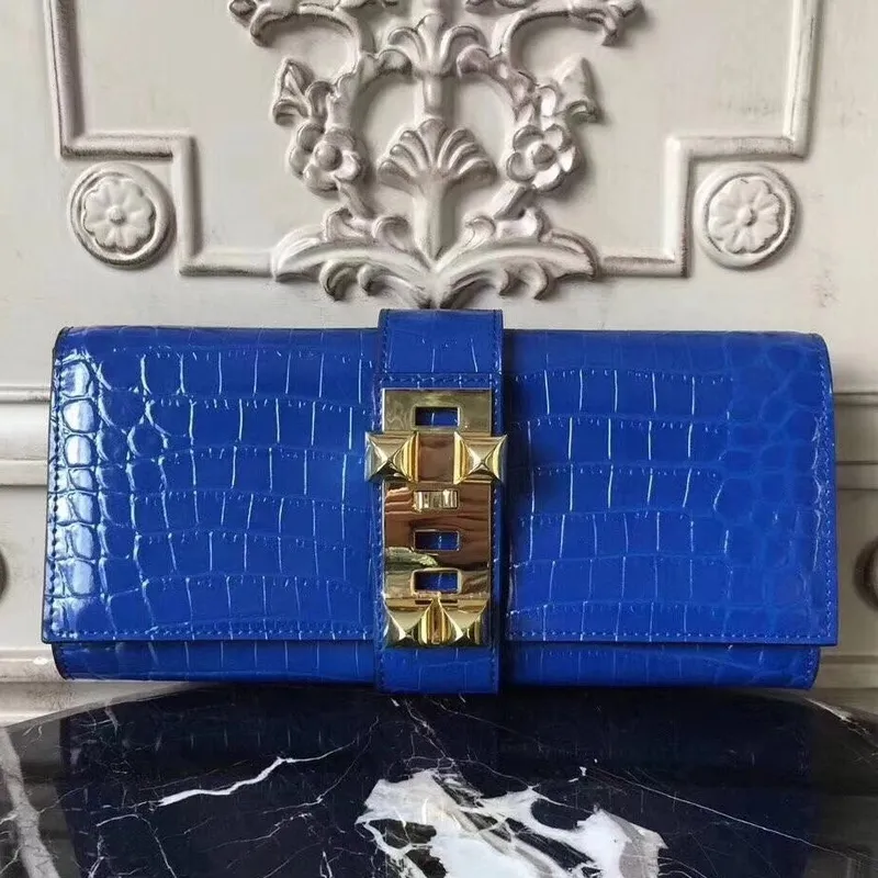 Hermes Medor Clutch Bag v modré krokodýlí kůži